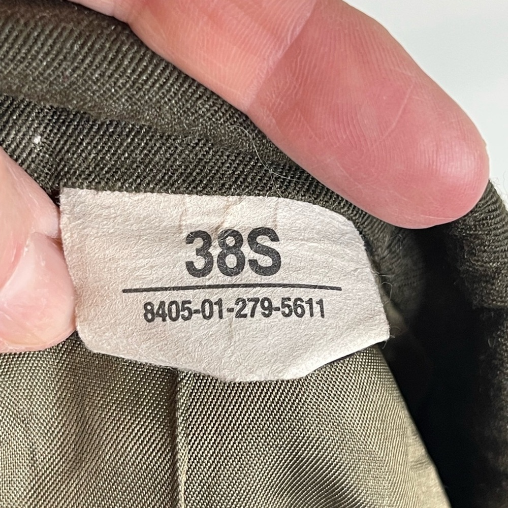 ⭐️Vintage DSCP Crown Clothing Co Military Jacket/Coat Army Green w/ Patches 38S - Picture 10 of 10